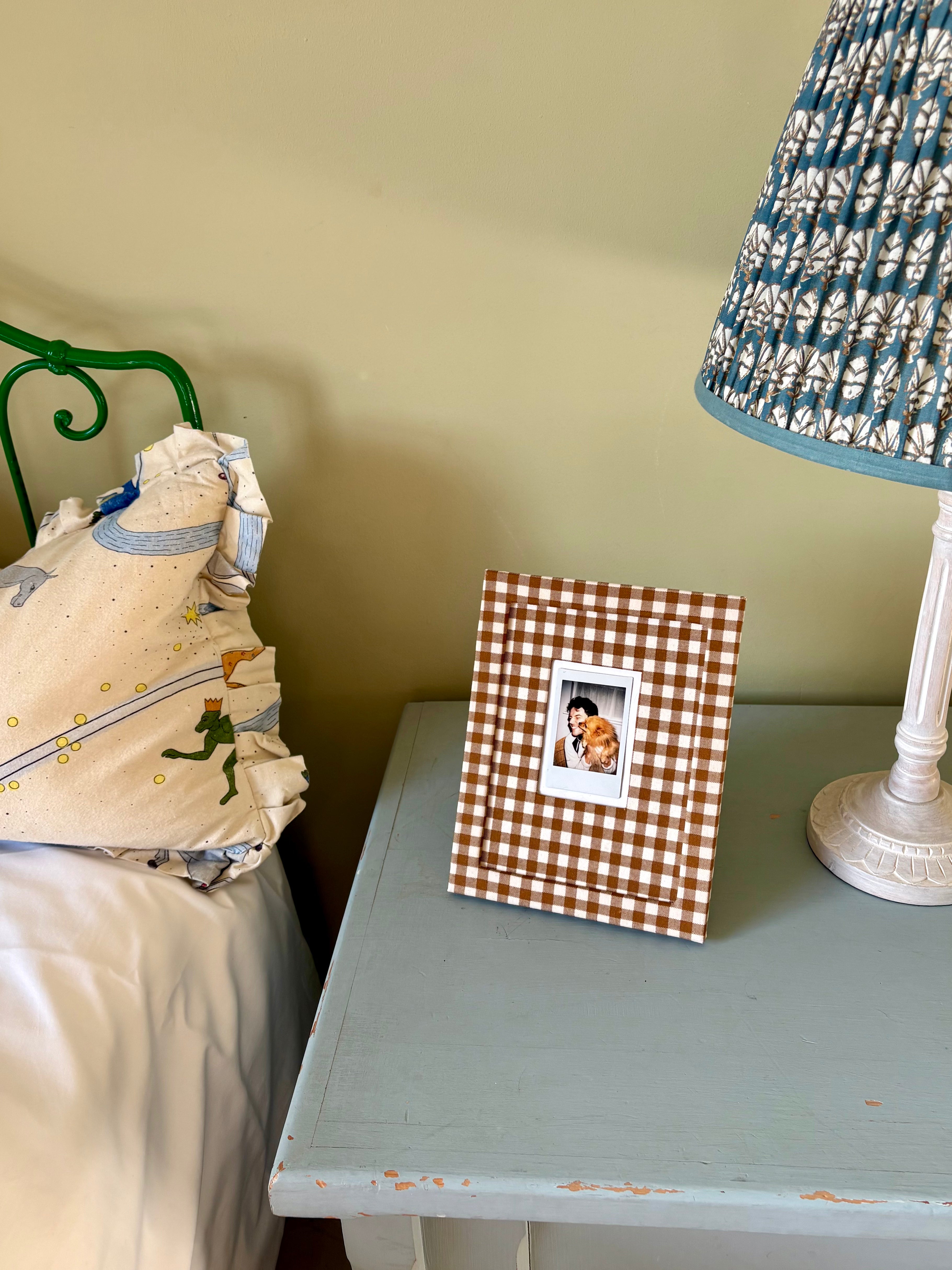 The Snapshot – Hazelnut Gingham Fabric Frame